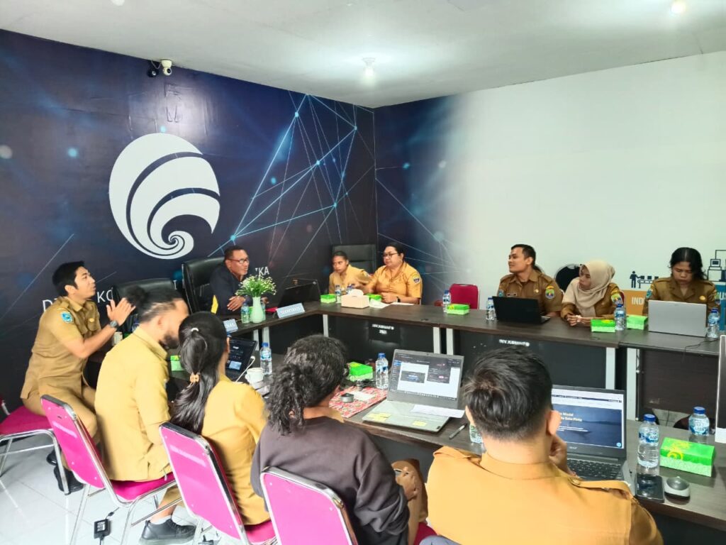 Tingkatkan Transparansi Layanan, Disdukcapil Kaimana Ikuti Pendampingan Pengelolaan Website dari Diskominfo